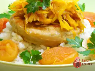 М'ясо, тушковане з курагою