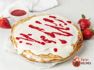 Млинець з полуницею
