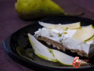 Дієтичний чізкейк із грушею