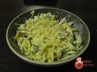 Салат з креветок та огірка