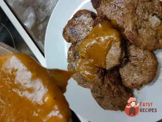 Крок 9: Медальйони з яловичої вирізки в медово-гірчичному соусі з лимонним перцем
