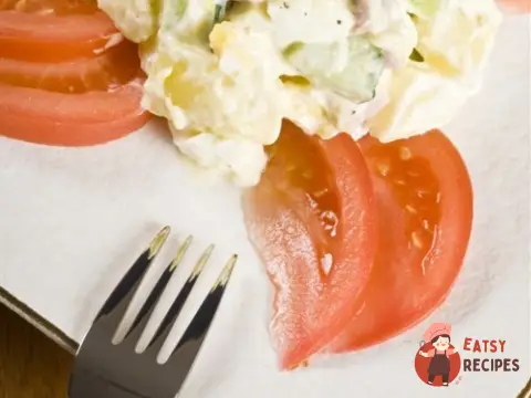 Салат з ковбасою чи шинкою