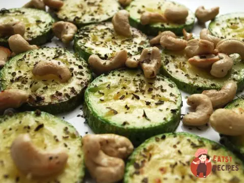 Кабачки з кеш'ю