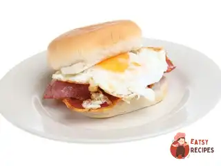 Гарячі бутерброди з яєчнею