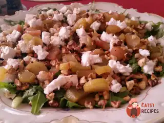 Салат з ревенем та козячим сиром