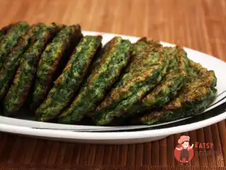 Оладки з броколі та сиром