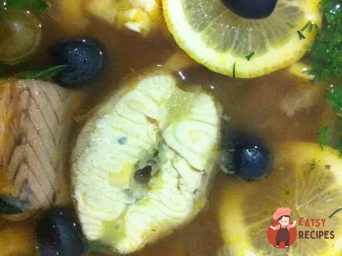 Солянка рибна збірна з каперсами