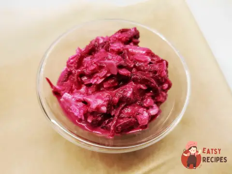 Буряковий салат із сиром