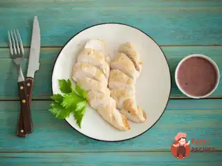 Курячі грудки з соусом із квасолі