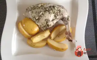Кролик Із Яблуками