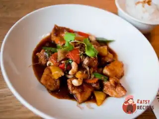 Курка «Кунг-пао» з шиїтаке