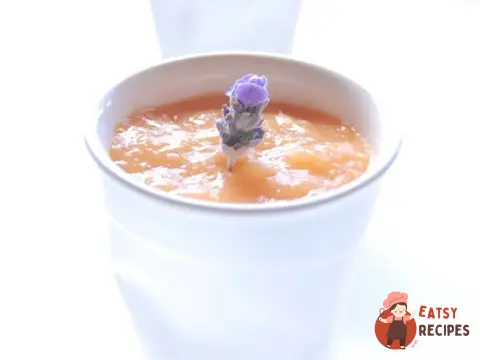 Манговий абрикосовий мус із лавандою.