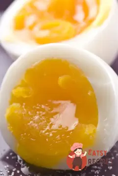 Класичні яйця в мішечок