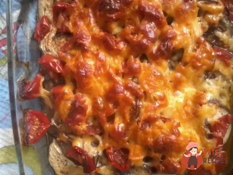 Запіканка з баклажанами та яловичиною
