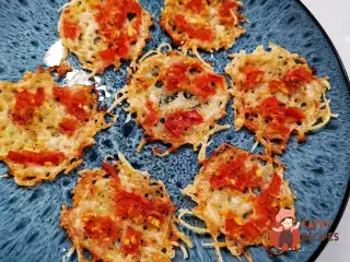 Чіпси з козиного сиру