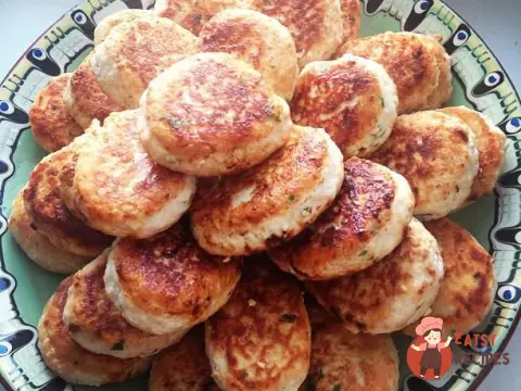 Котлети з індички з кінзою