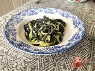 Паста з цукіні та ромом