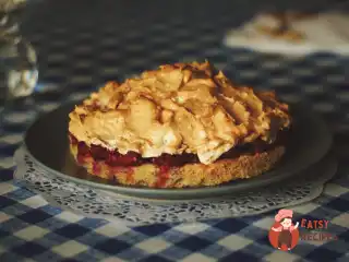 Ягідний пиріг з італійською меренгою