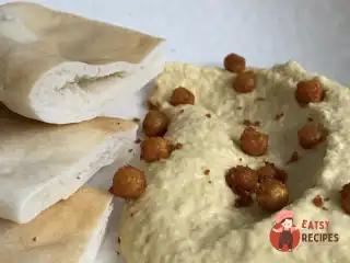Хумус із соєвим соусом