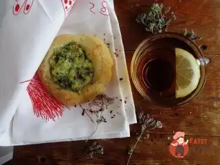 Шаньги з картоплею та черемшею