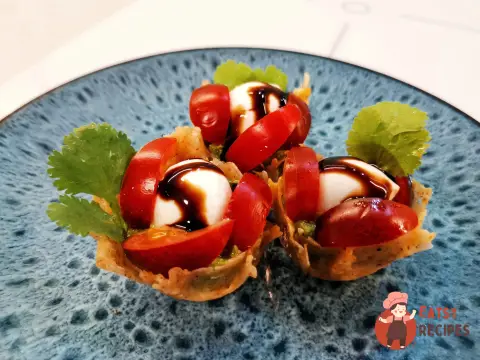 Тарталетки «Капрезе»