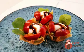 Тарталетки «Капрезе»