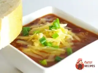 Суп чилі з квасолею