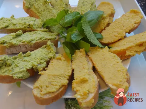 Кростіні по-середземноморськи з нутом та оливками
