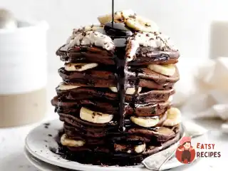 Шоколадно-бананові панкейки на молоці