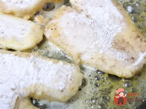 Риба смажена, з гарніром