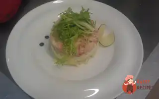 Салат З Креветками Та Раковими Шийками