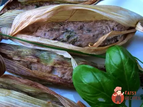 Рубане м'ясо по-мексиканськи в кукурудзяному листі