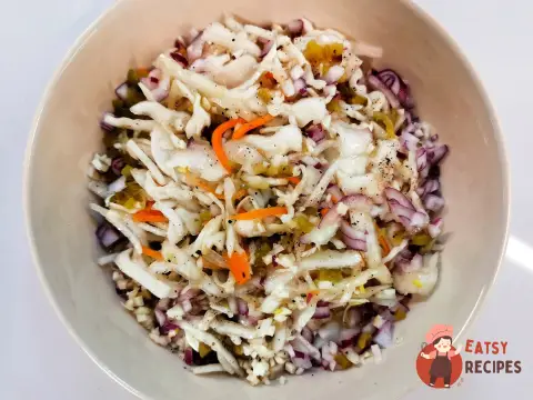 Салат із квашеної капусти