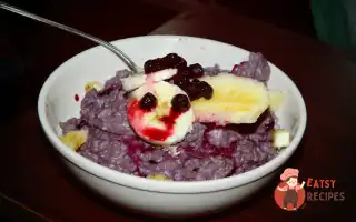 Вівсяна Каша З Бананом, Голубкою Та Кленовим Сиропом