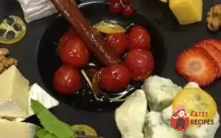 Сирна Тарілка З Медовими Чері