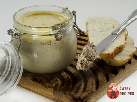 Класичний паштет із курячої печінки