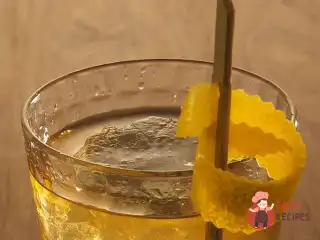 Коктейль "Олд-фешенд" (Old Fashioned)