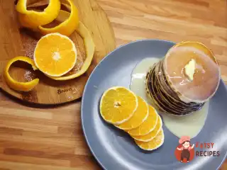 Апельсинові панкейки з корицею