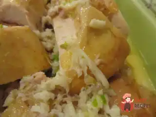 Смажена курка з молочно-чесночним соусом