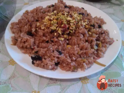 Шафрановий рис з фісташками (Мітха кесарі бхат)