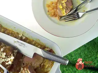 Свинина з родзинками