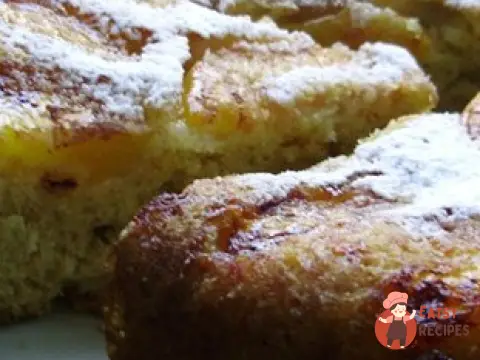 Повітряна шарлотка з корицею