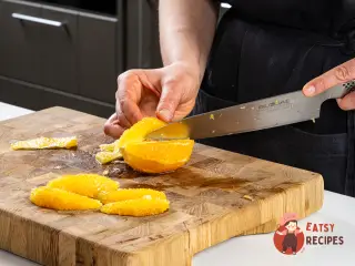 Крок 9: Творожна запіканка з апельсиновим соусом