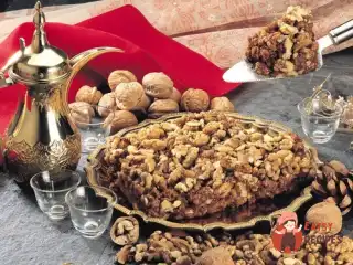 Горіхи в кленовому сиропі та кориці