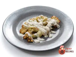 Стейки з цвітної капусти з гірчичним соусом