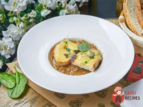 Цибульний суп з качкою
