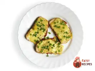 Бутерброди з сиром та черемшою