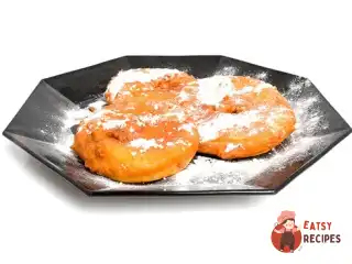 Яблучні оладки з корицею