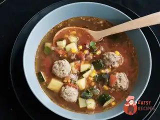 Мексиканський суп з фрикадельками