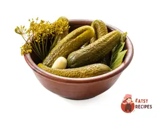 Класичні солоні огірки